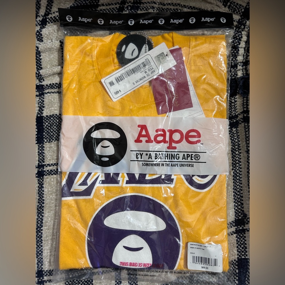 Los Angeles Lakers x AAPE x Mitchell & Ness Gold Hardwood Classics Team T-Shirt